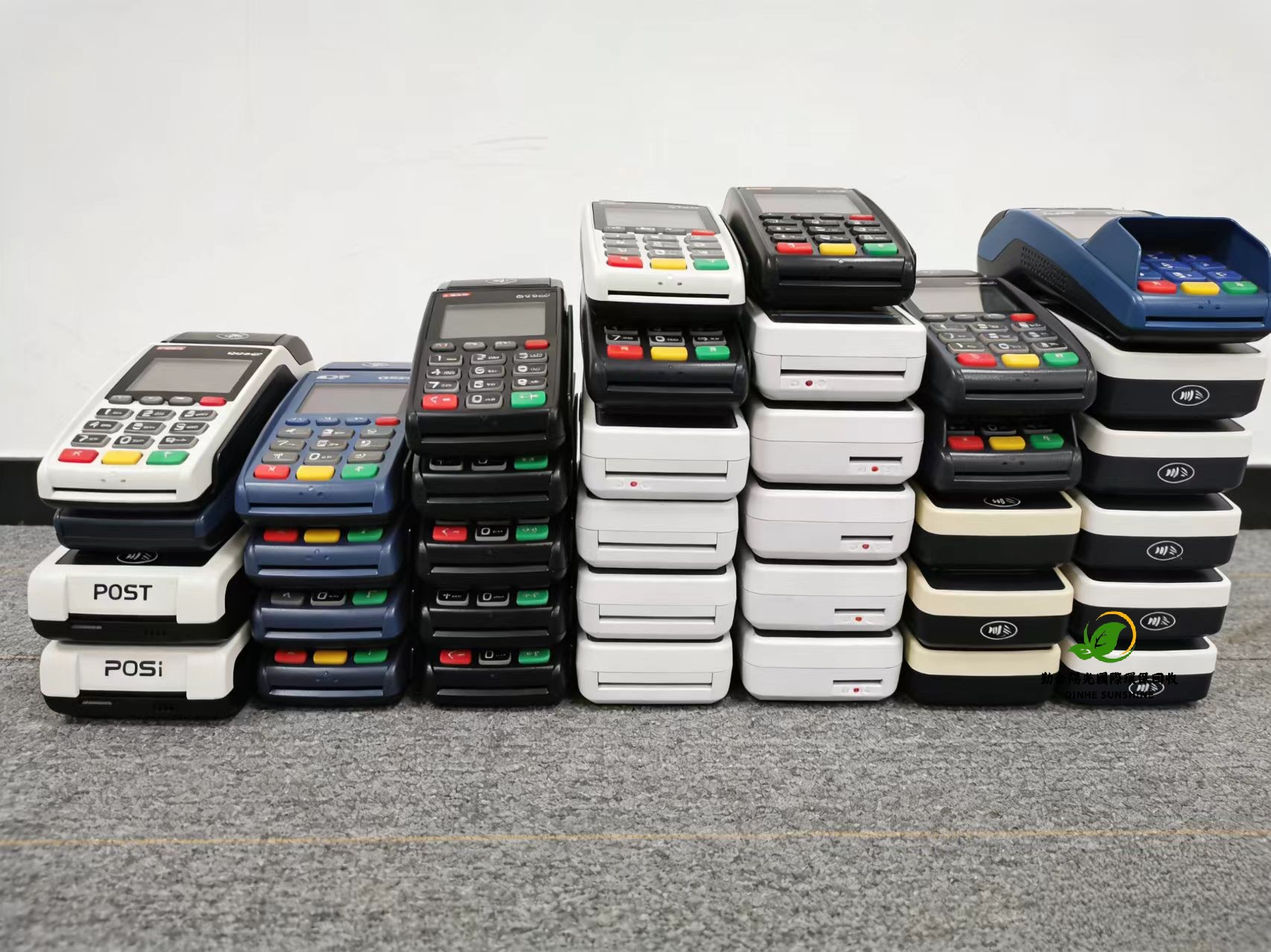 香港POS机回收 - 旧设备拆解提炼贵金属，高价现金收购